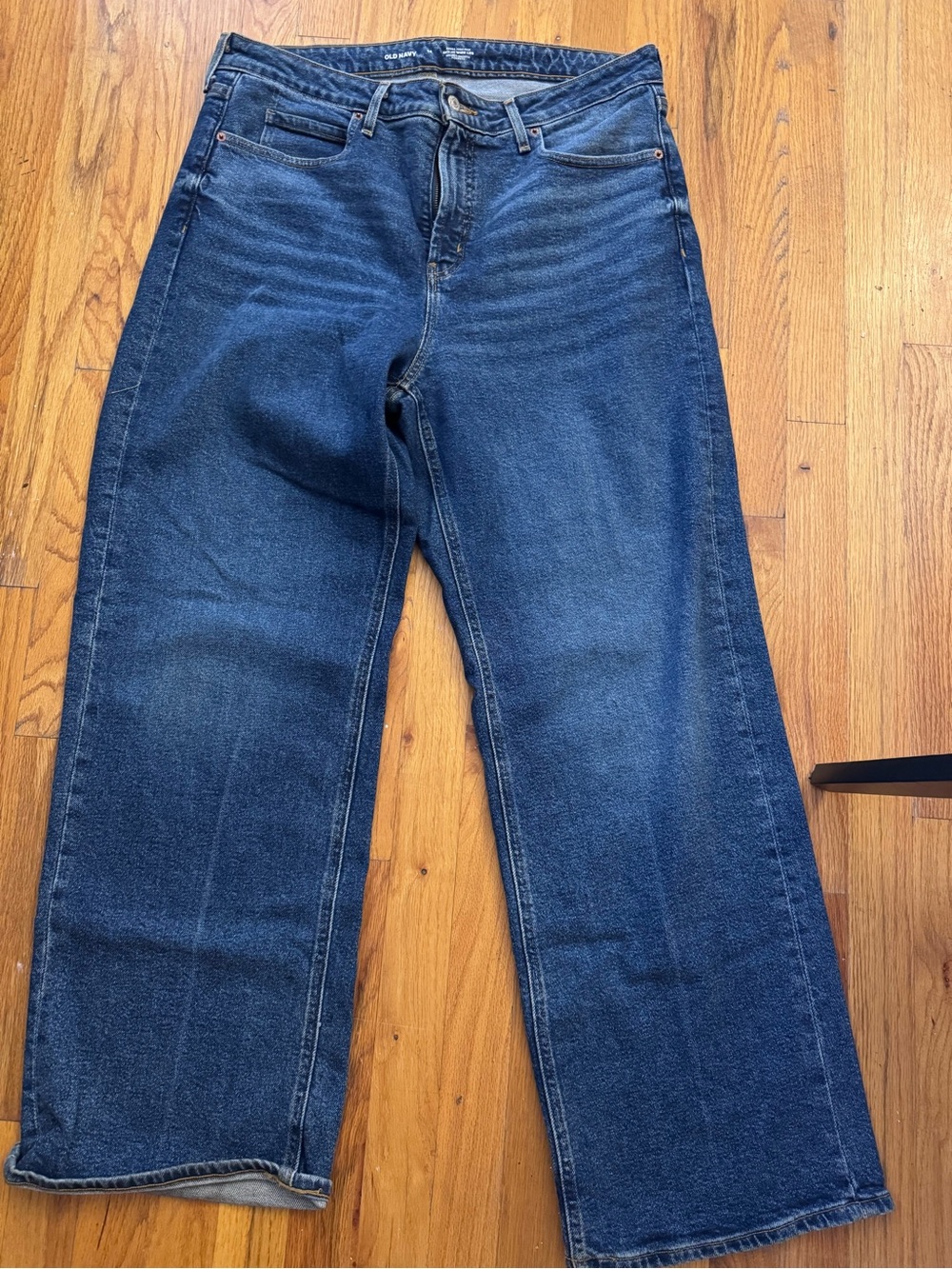 Old Navy Classic Straight-Leg Jeans in Dark Blue
